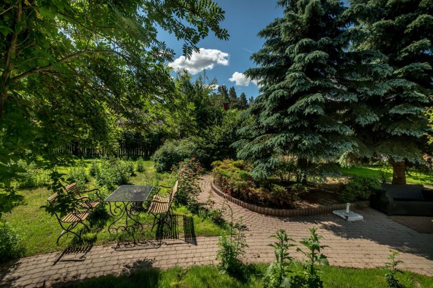 Kiefernwohnung mit Terrasse mit Blick auf den Garten - foto 9