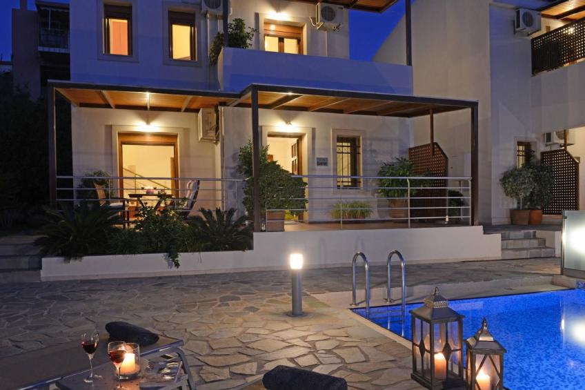 Wunderschöne Villa mit Seeblick und Pool in der Nähe von Restaurants - foto 33