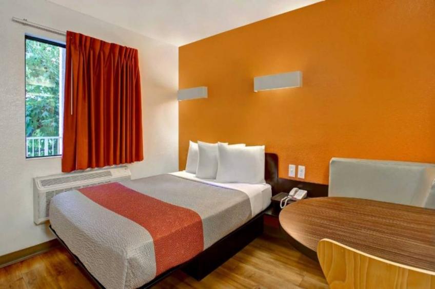 1 Queen Bed - foto 8