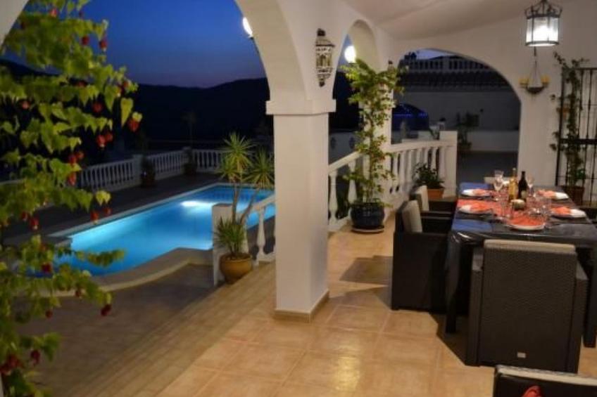 Villa mit Blick auf das Wasser - foto 22