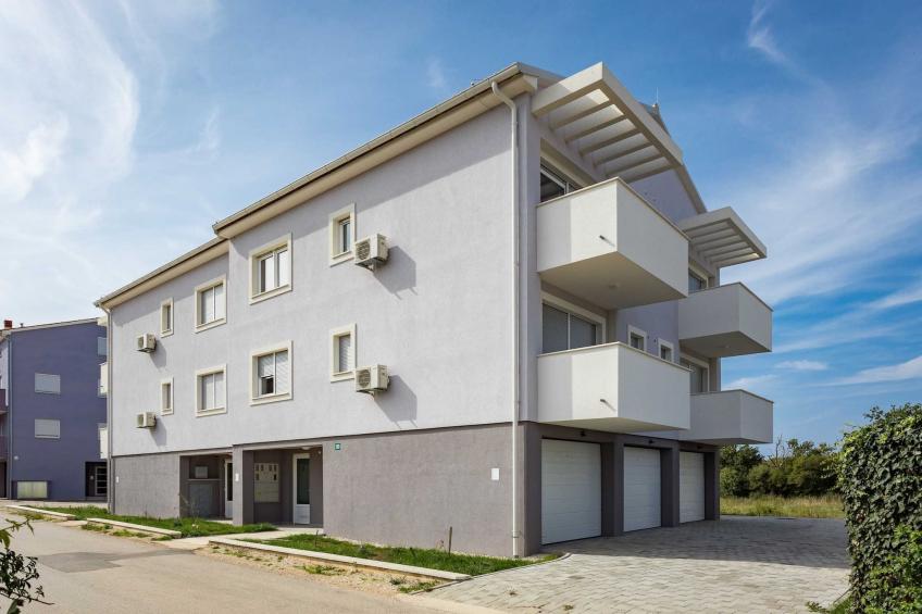 Lana Luxe - One Bedroom Apartment with Balcony - foto 21