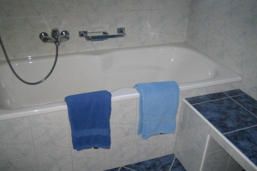 In dä Ronä 3-Zi Appartement/Fewo, Dusche oder Bad, WC 3½-Zimmerwohnung - foto 9