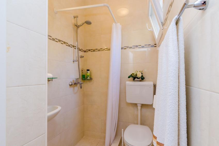 Rooms Batina- Standard Double Room-2 - foto 2