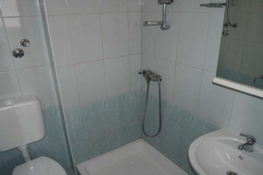 Dugi Rat Seaside Apartments - Two Bedroom Apartment 1 - foto 9