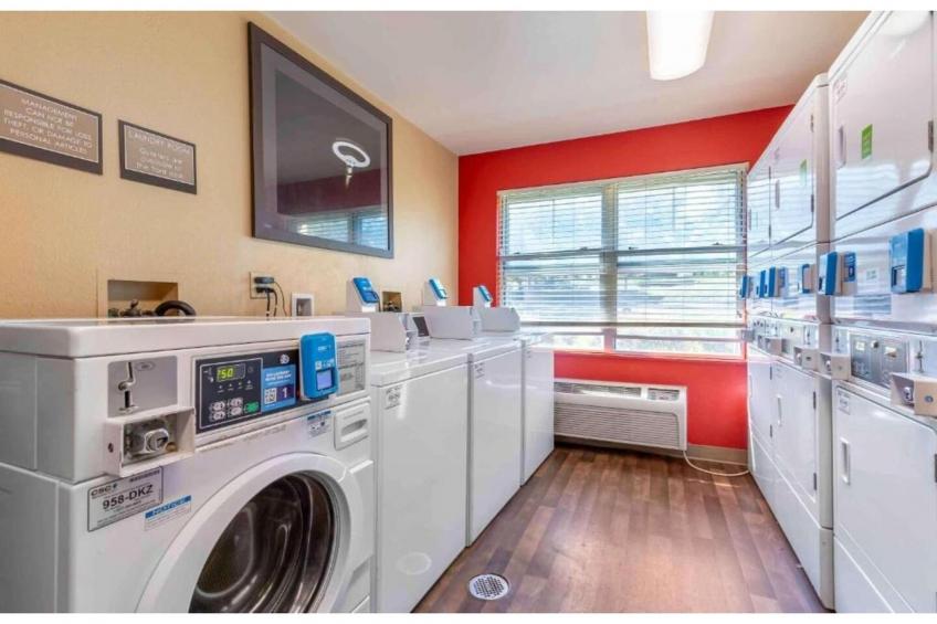 1 Queen Bed | Non-Smoking, Kitchen - foto 54