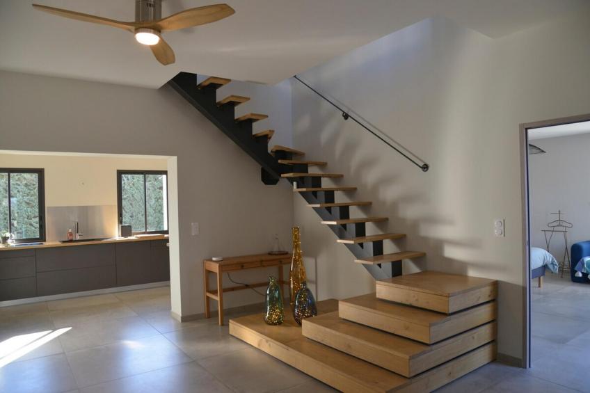 Belle maison avec piscine à débordement chauffée - foto 14