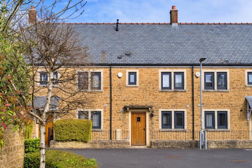 Hollies Cottage, Willow (2 bed)