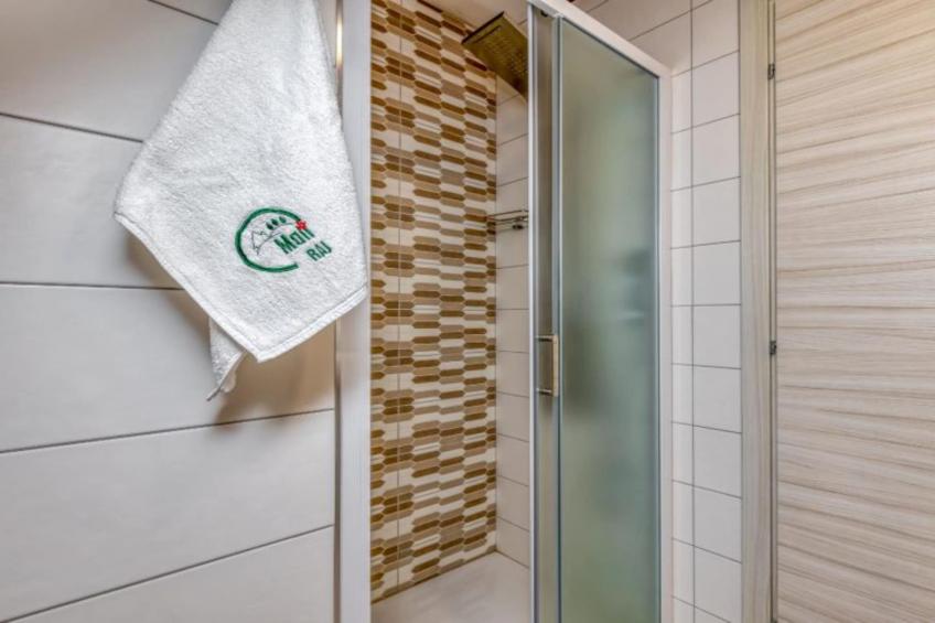 Four Bedroom Holiday House Mali Raj with Pool - foto 16