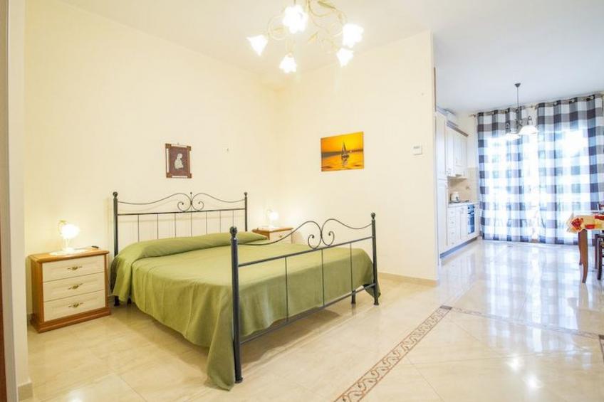 Einzimmerwohnung mit Wasserblick