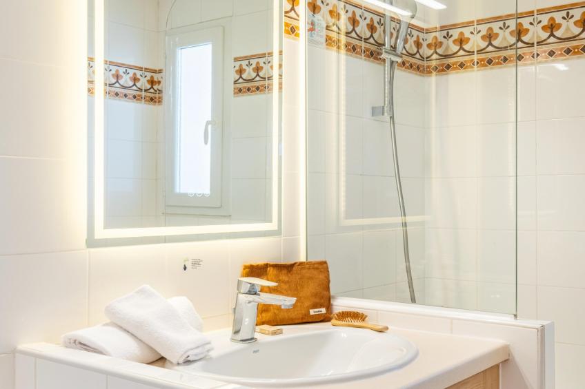 P&V Premium les Rives de Cannes Mandelieu Apartment 4 people - 1 bedroom - Terrace - Garden level - Renovated - foto 9