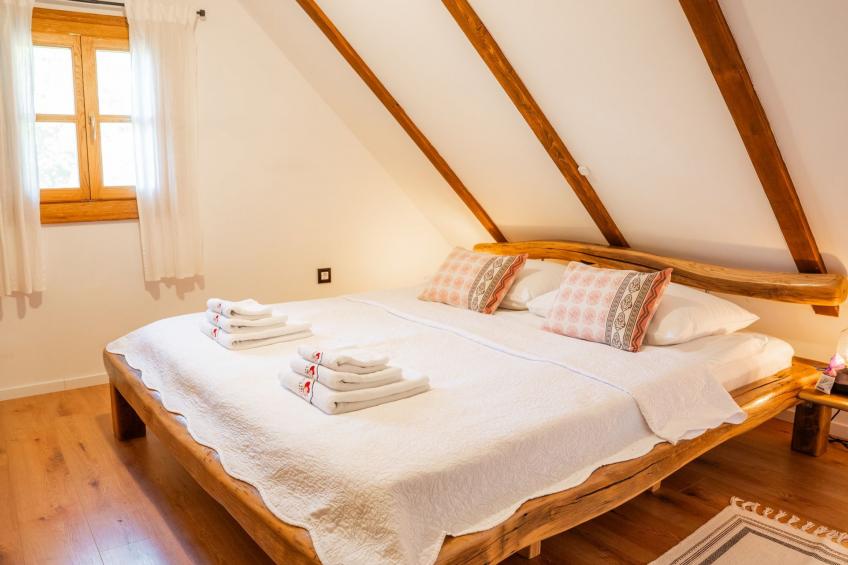 House Tri srca - foto 50