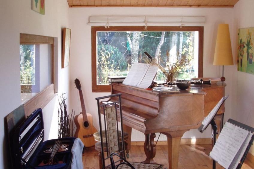 Großes Familienhaus mit schön angelegtem Garten - foto 6