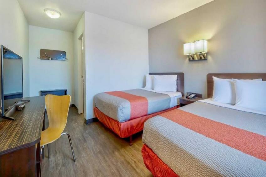 2 FULL Beds  Non-Smoking - foto 7