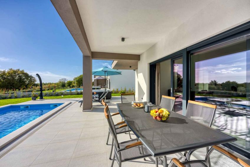 Villa mit Pool und Whirlpool - BF-Y4W8G - foto 8