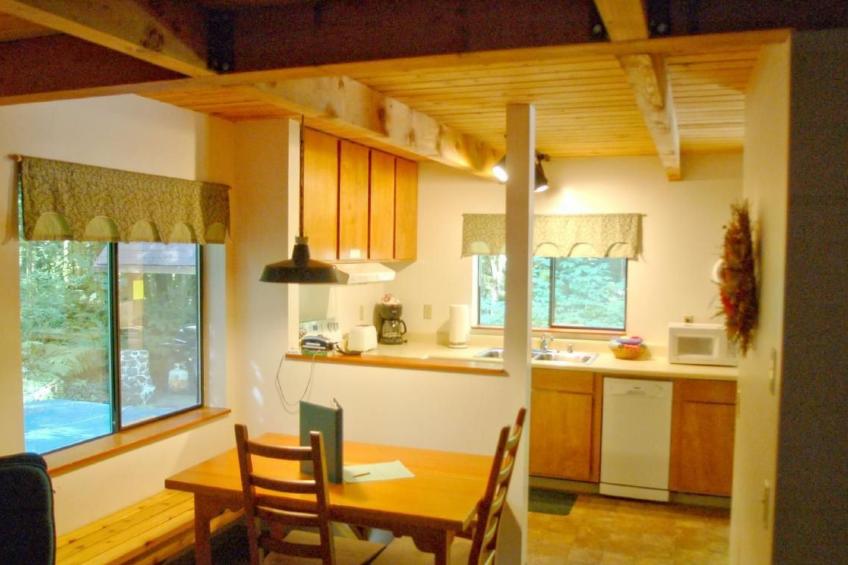 Hütte am See mit Whirlpool, Haustiere OK, Seezugang - foto 6