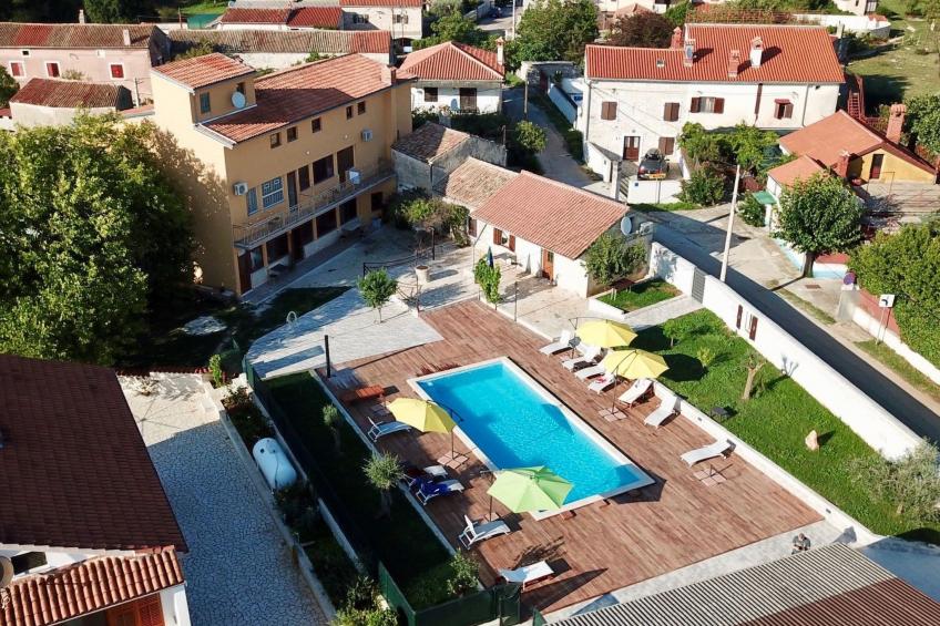 XXL-Ferienhaus "Cokuni" mit privatem Pool - foto 2