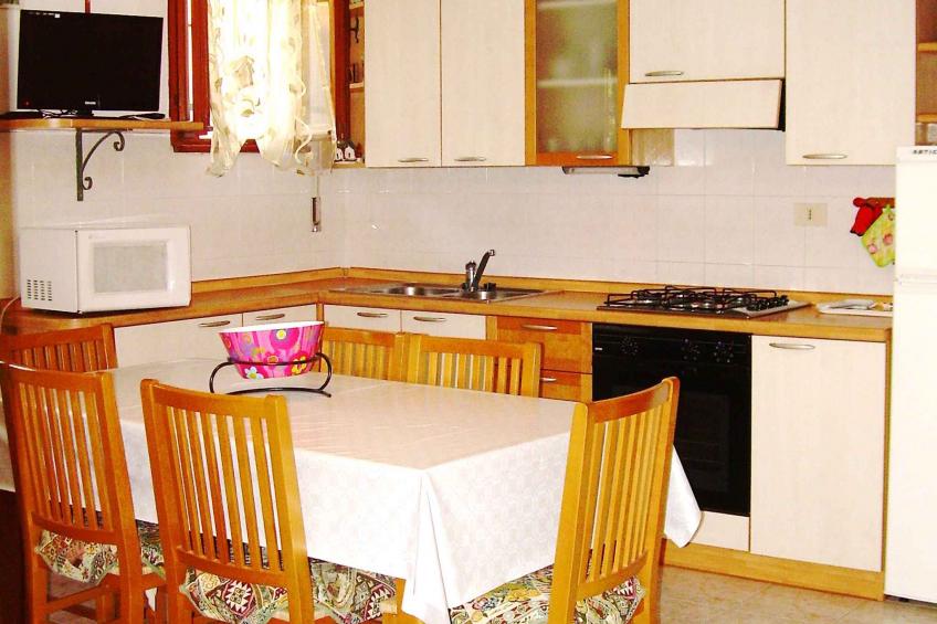 Vakantiewoning met terras - BF-8Y72 - foto 5