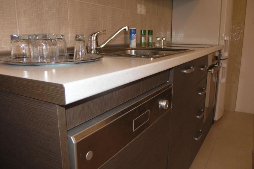 Gesamte Wohnung in Gradac mit Möbliertem Balkon - foto 4