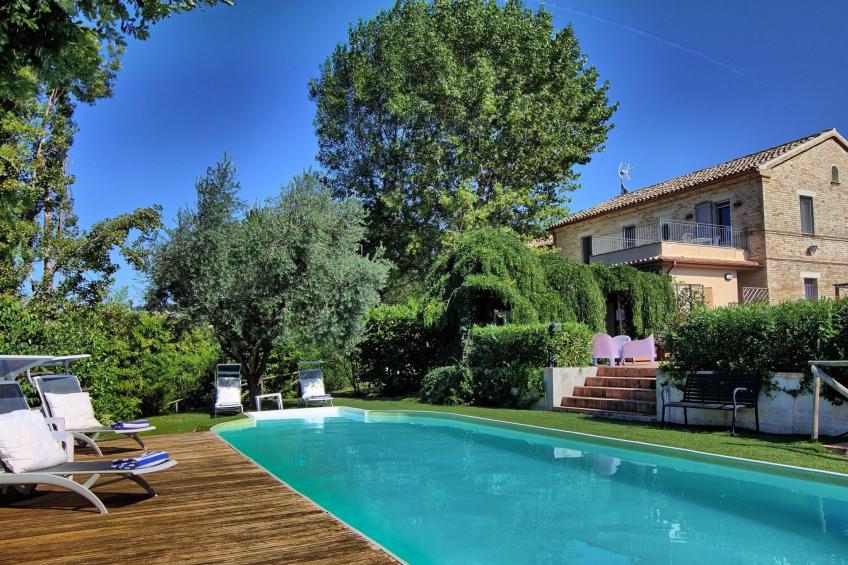 Haus der Musik 270m Veranda, Garten und Pool