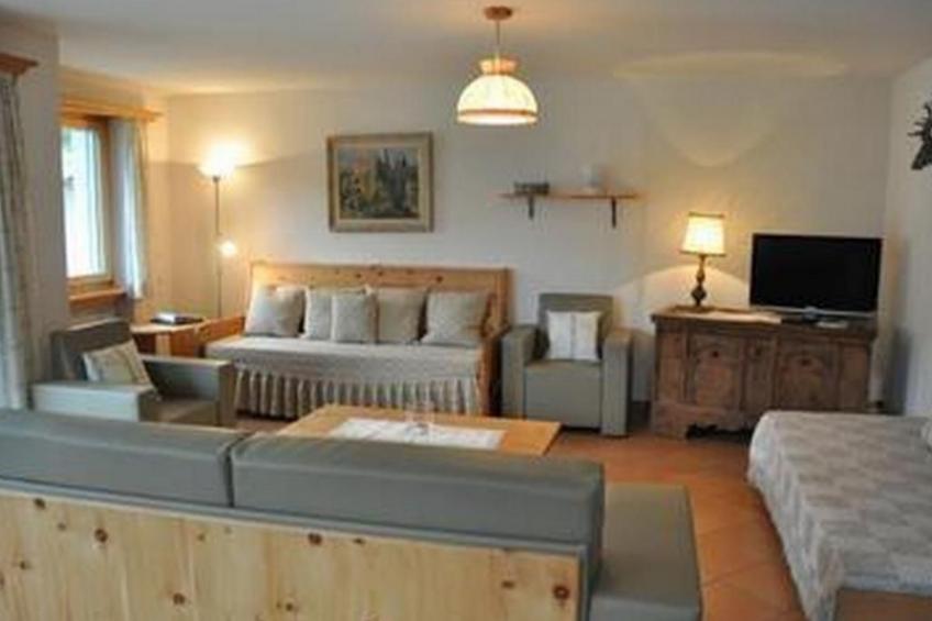 Chesa Sunasain V8 - foto 2