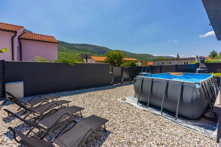 Villa met zwembad en barbecueplaats - BF-PTPNH - foto 17