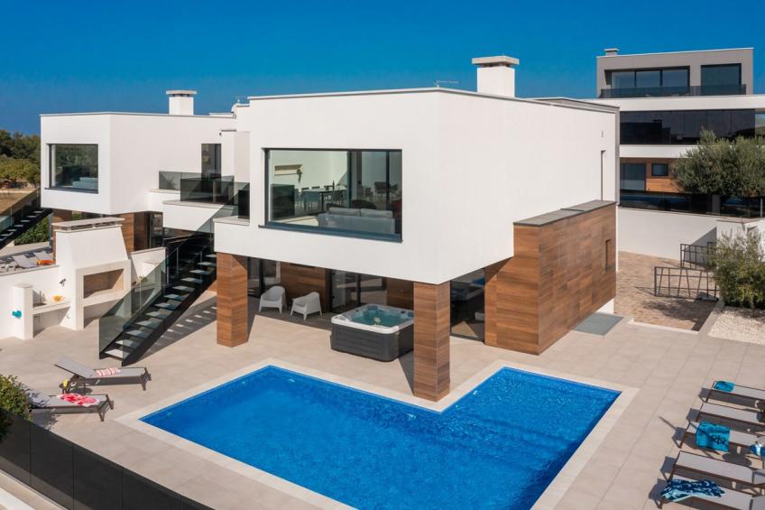 Villa mit Swimmingpool, Whirlpool und Sauna - BF-96KHV - foto 8