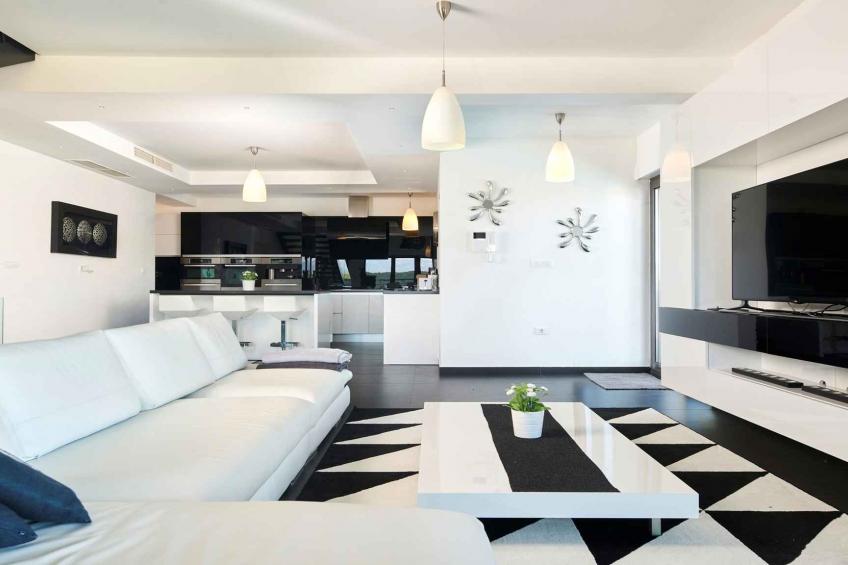 Villa met zwembad en uitzicht op zee - BF-9R7ZP - foto 23