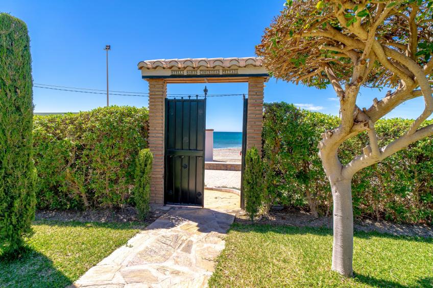 Stella Maris Beachfront 3A by Casasol - foto 24