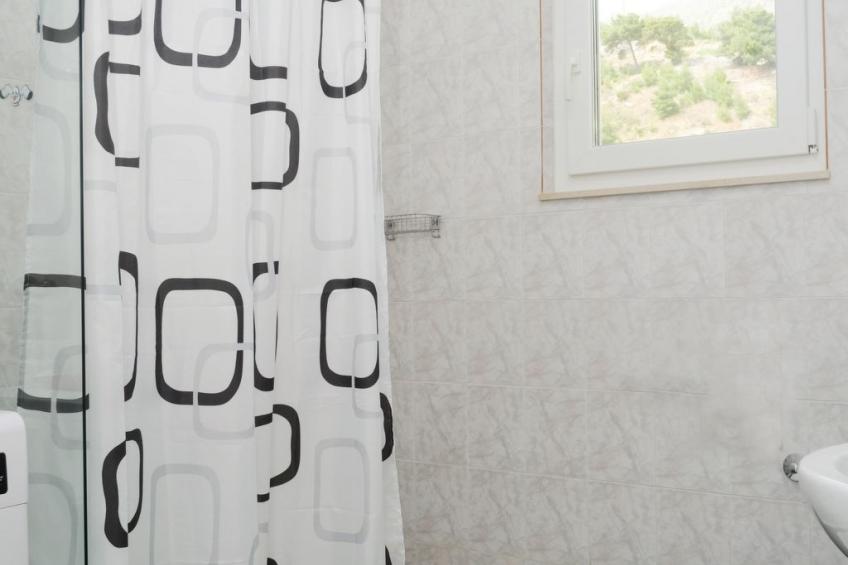 Große Ferienwohnung in Duće mit Privatem Balkon und Meerblick - foto 24