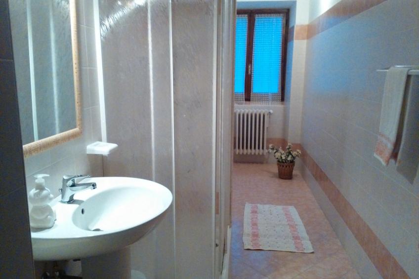 Charmante Wohnung mit Privatparkplatz - foto 7