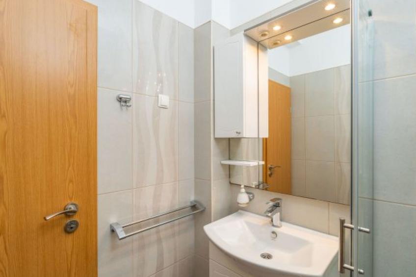 Beachfront Apartment house Hon with pool - foto 48