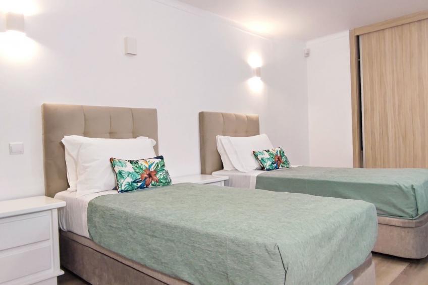 Villa mit 6 Schlafzimmern, Familie, Gruppen, Strand, Pool, Garten - foto 31