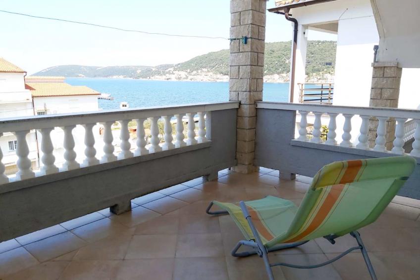 Holiday apartment with boat mooring and sea view - BF-53R5T