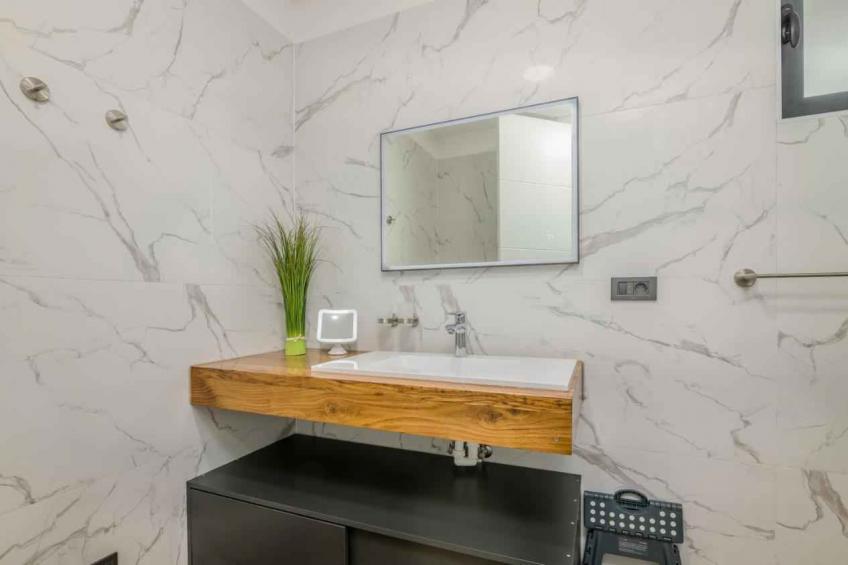 Villa Luxe villa met verwarmd zwembad – Malinska - VW-VBW89 - foto 35