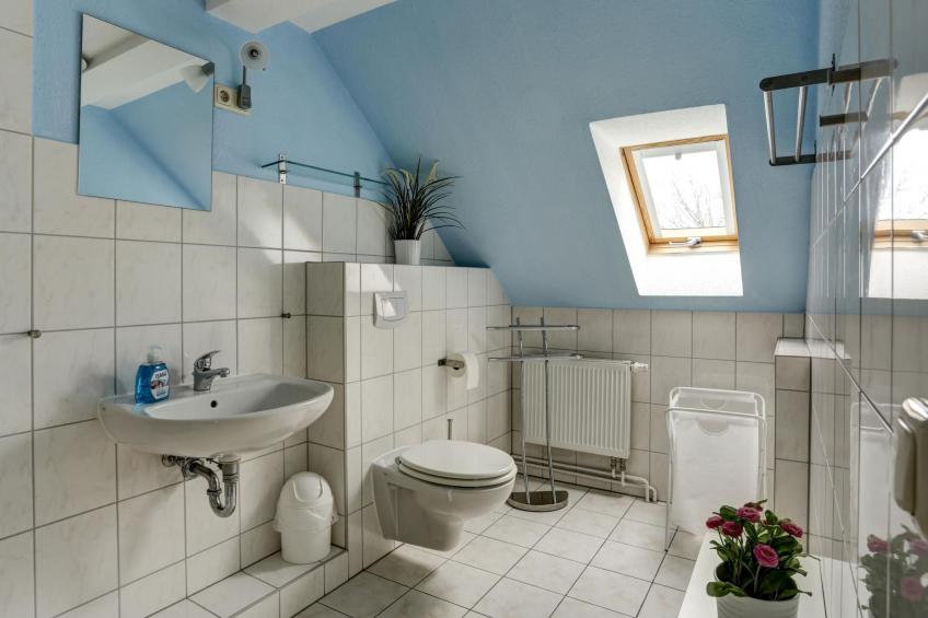 Wohnung für sechs Personen im Dachgeschoss - foto 7