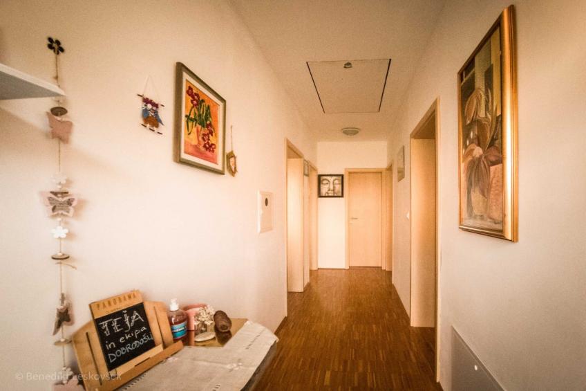 Rustic Refuge Glamping with Hot-Tub and Sauna - Two Bedroom Apartment with Terrace - foto 24