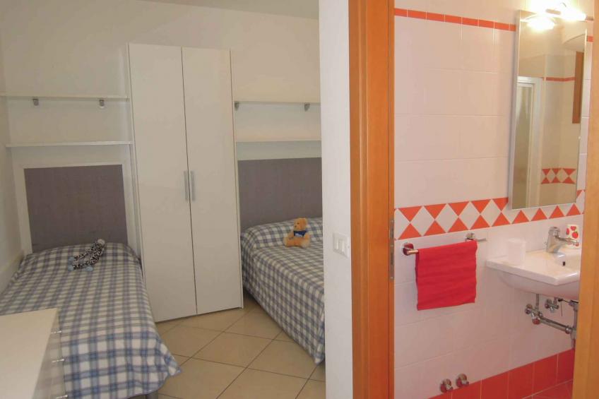 Ferienwohnung mit Pool und Garten - BF-NK5MV - foto 11