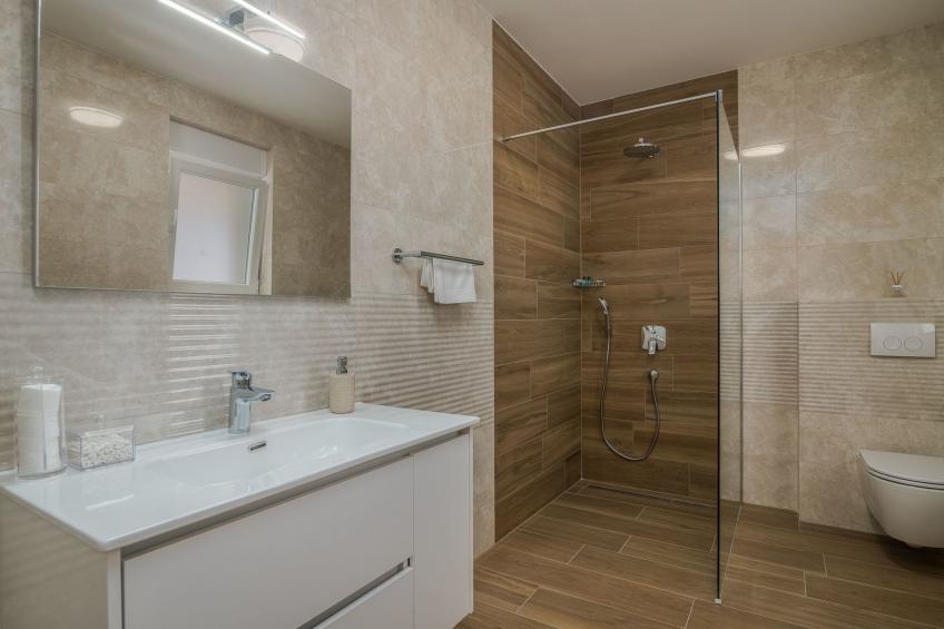 Luxuriöse Villa mit Salzwasserpool in einer ruhigen Gegend - foto 26