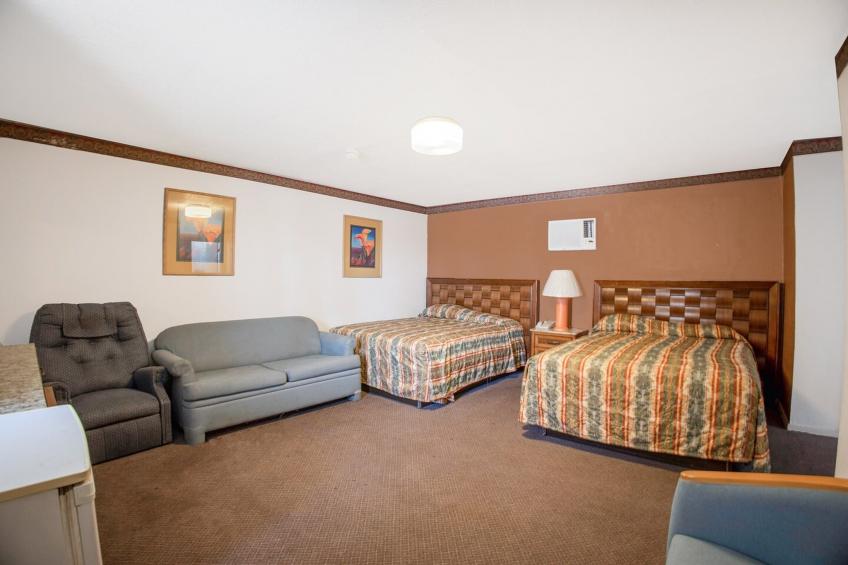 1 Queen Bed & 2 Twin Beds Non-Smoking - foto 30