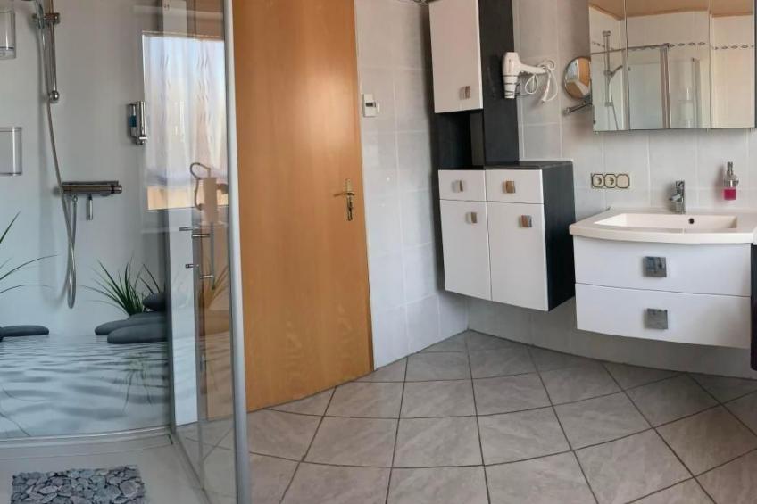 Wohnung mit Terrasse - foto 7