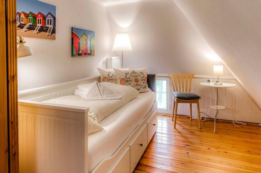 Reetdachhaus inmitten von Wiesen und Feldern - foto 29