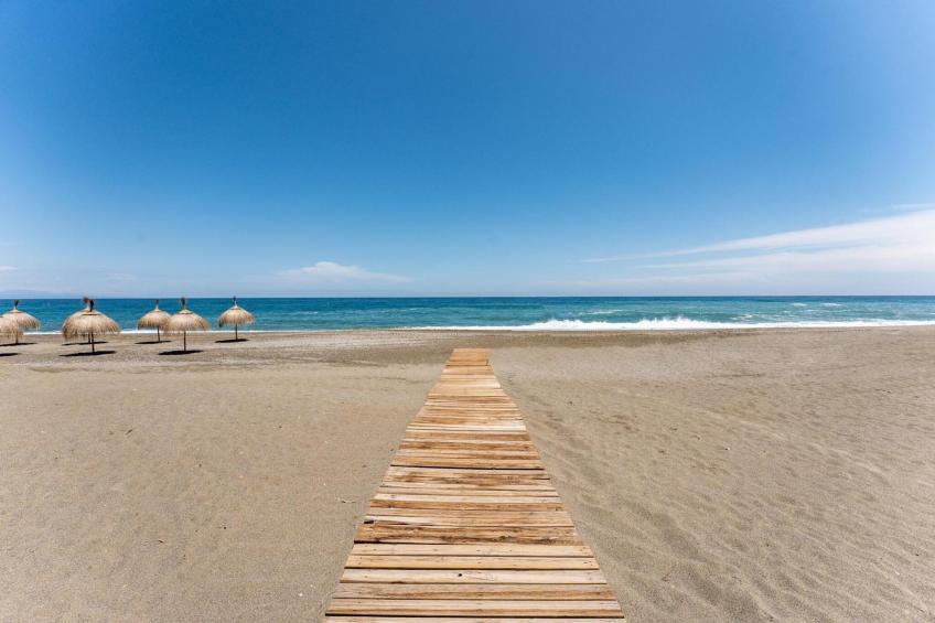 CT 240 - Beachfront Apartment -Don Juan Manilva - foto 23