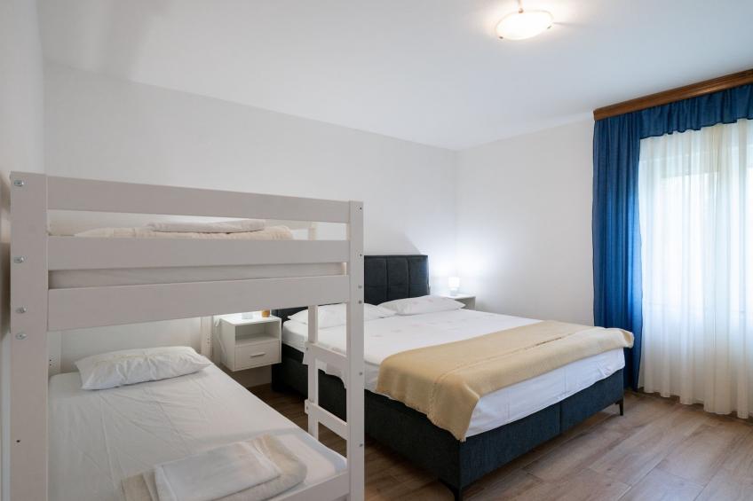 Three-Bedroom House - foto 13