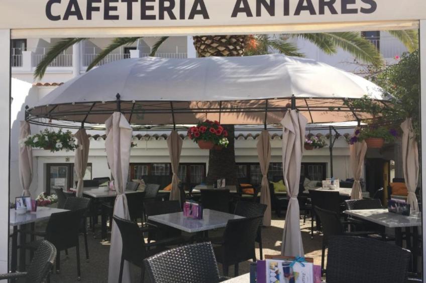 Hotel Antares Hab. Familiar - foto 10