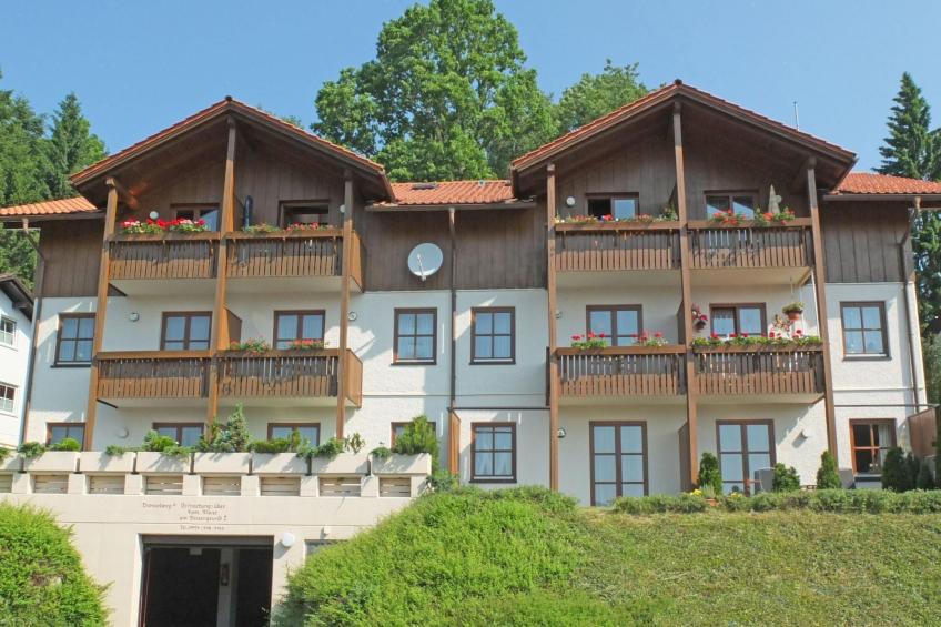 mit Balkon und schöner Fernsicht