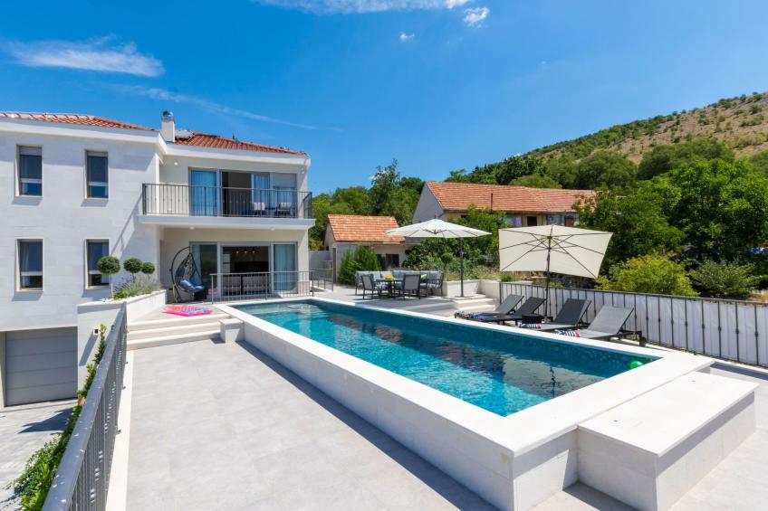 in Dugopolje mit Privatem Pool - foto 21