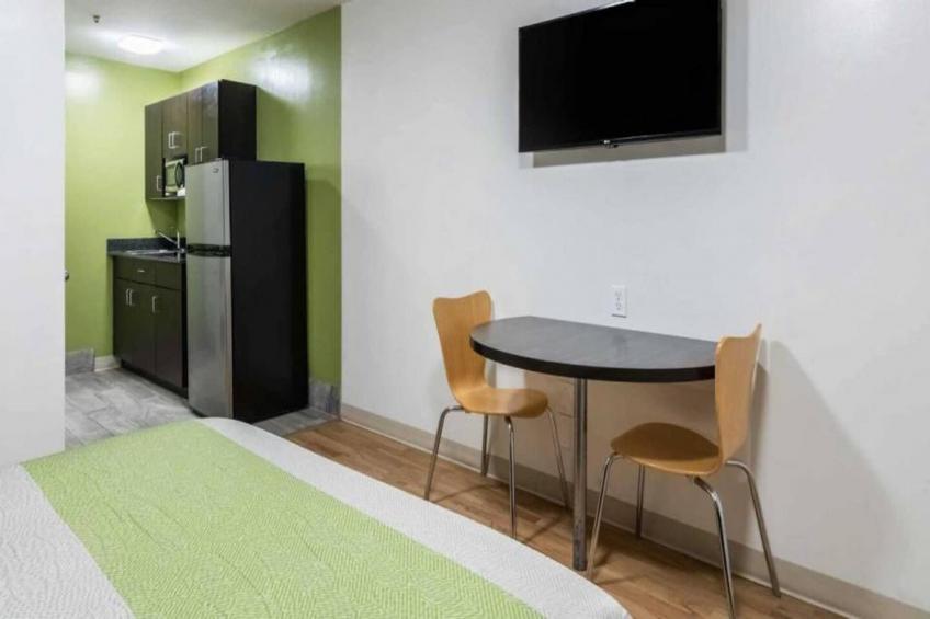 1 KING BED  KITCHEN NON-SMOKING - foto 20