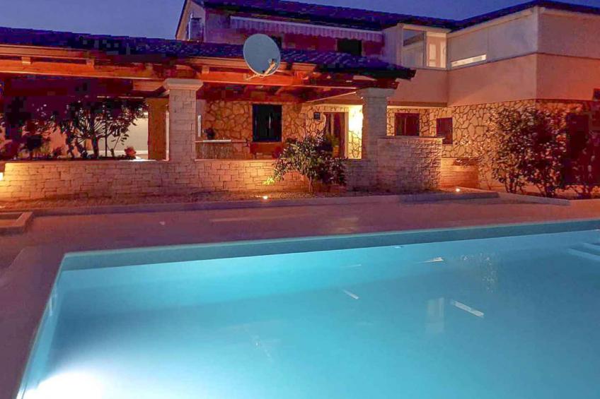 Holiday apartment with air conditioning, internet and terrace with barbecue - BF-HN39 - foto 2
