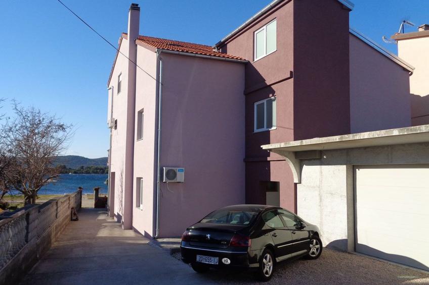 Wohnung in Turanj mit sicherem Parkplatz - foto 33