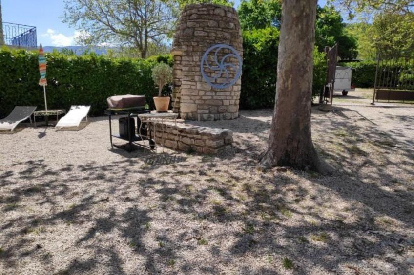 Schöne provenzalische Villa Les Carlets mit Pool - foto 19